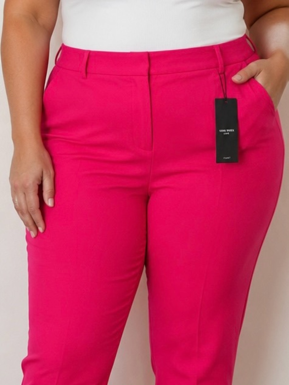 257 NWT Vero Moda Hot Pink 
Tailored Pants